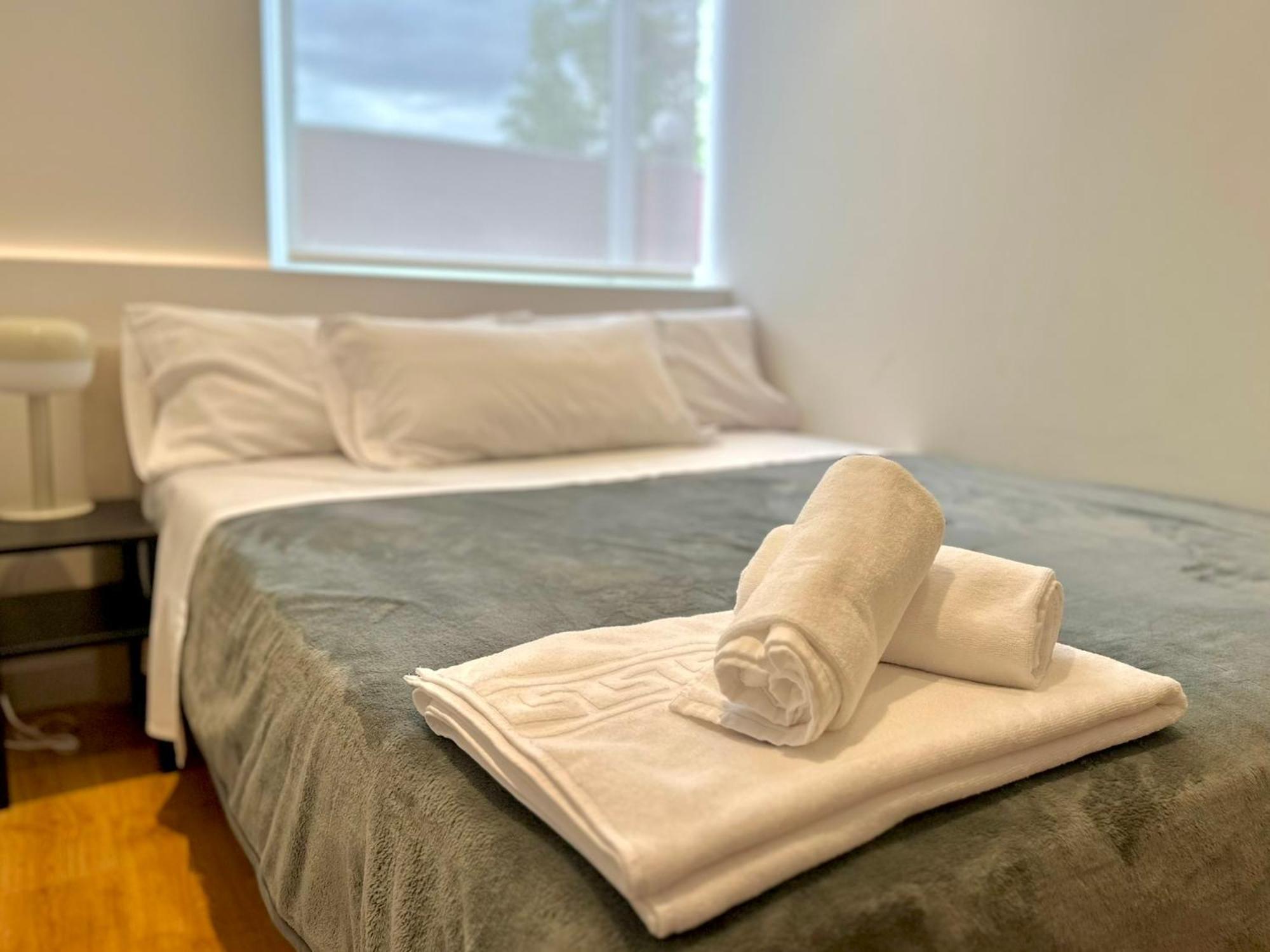 Apartamentos Noviembre Мадрид Экстерьер фото